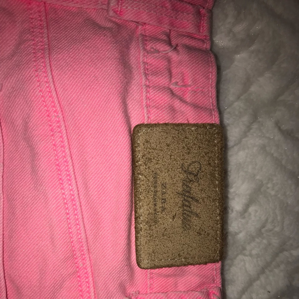 Pink shorts - Picture 3 of 3